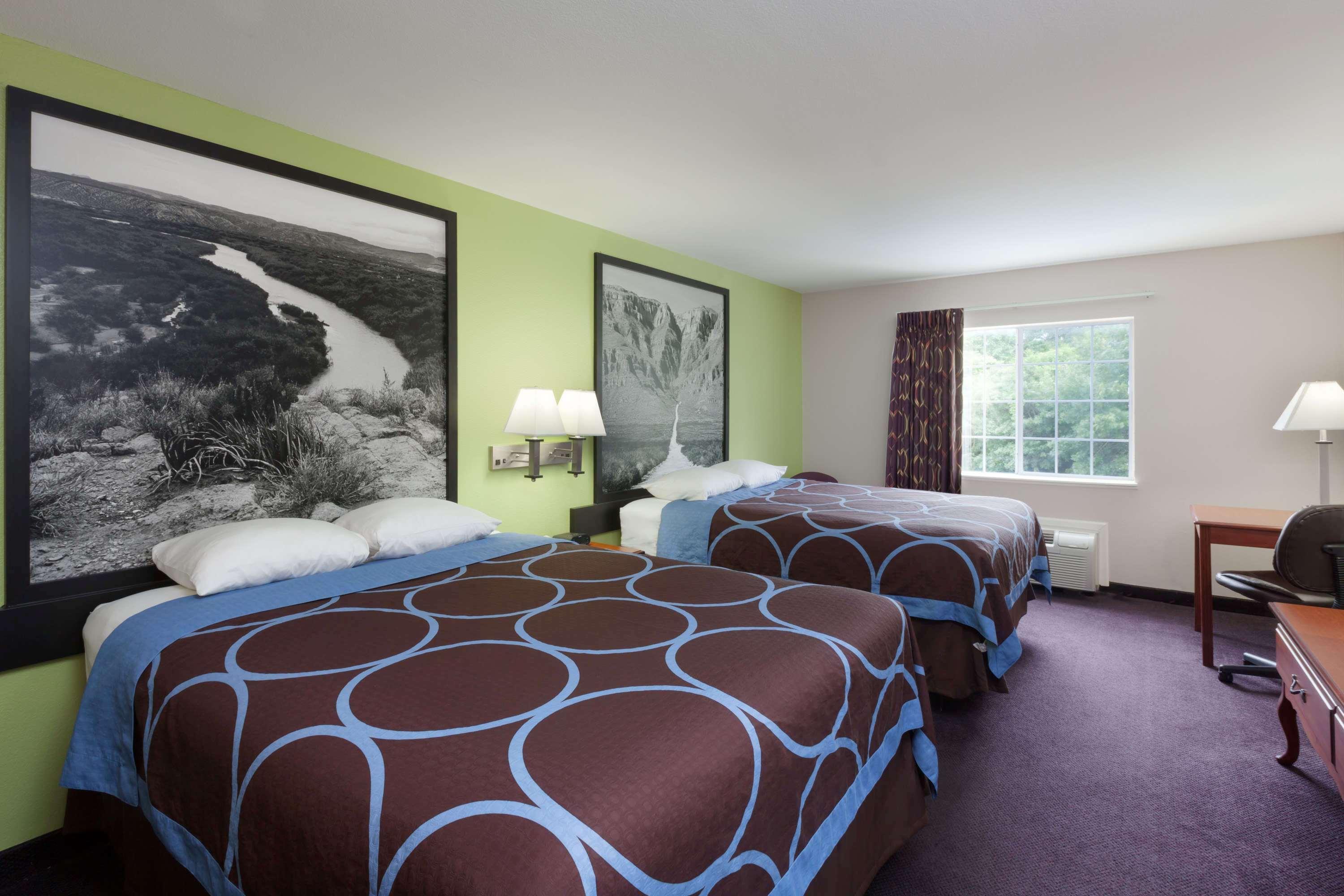 Super 8 By Wyndham Huntsville Buitenkant foto