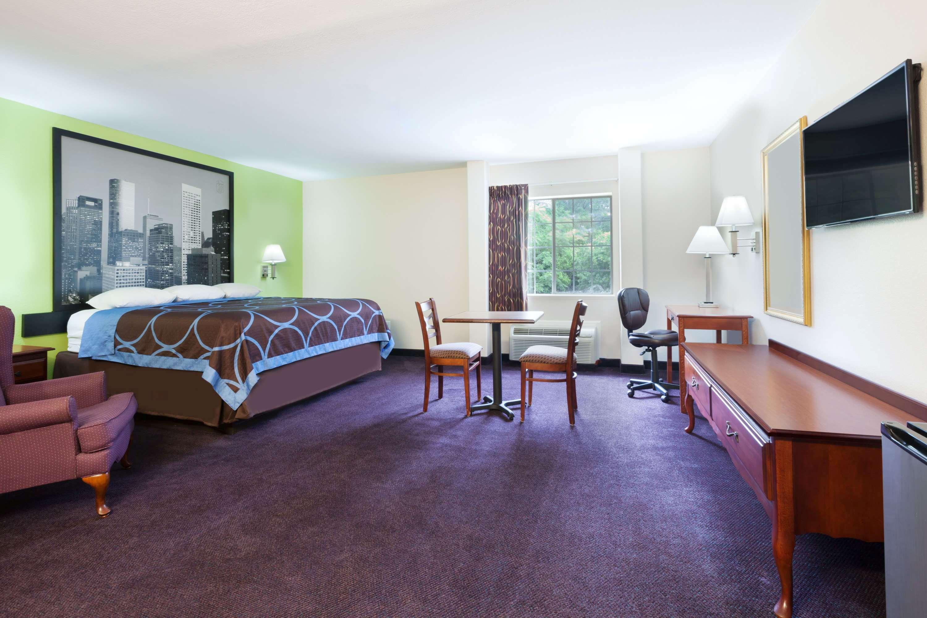 Super 8 By Wyndham Huntsville Buitenkant foto