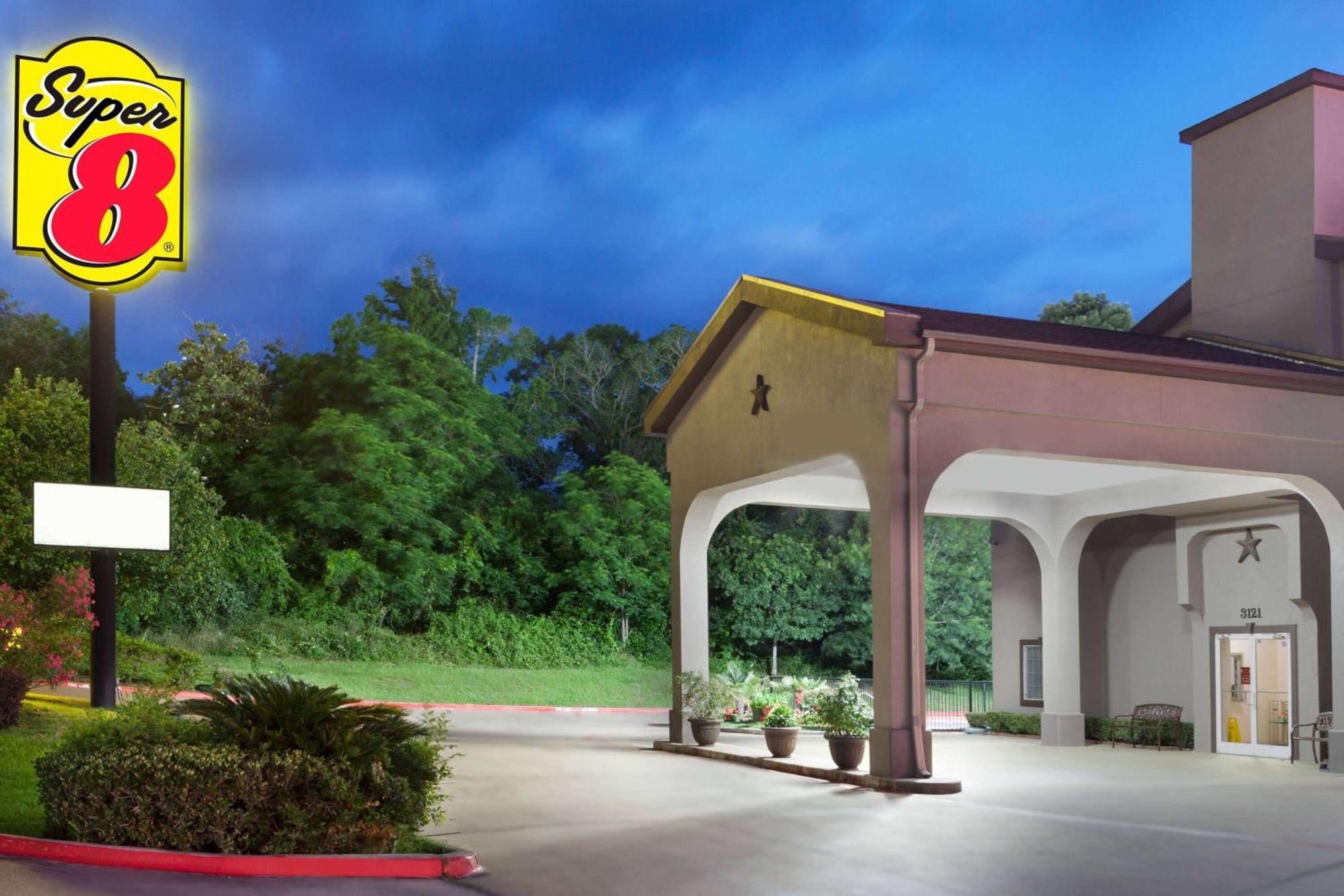 Super 8 By Wyndham Huntsville Buitenkant foto